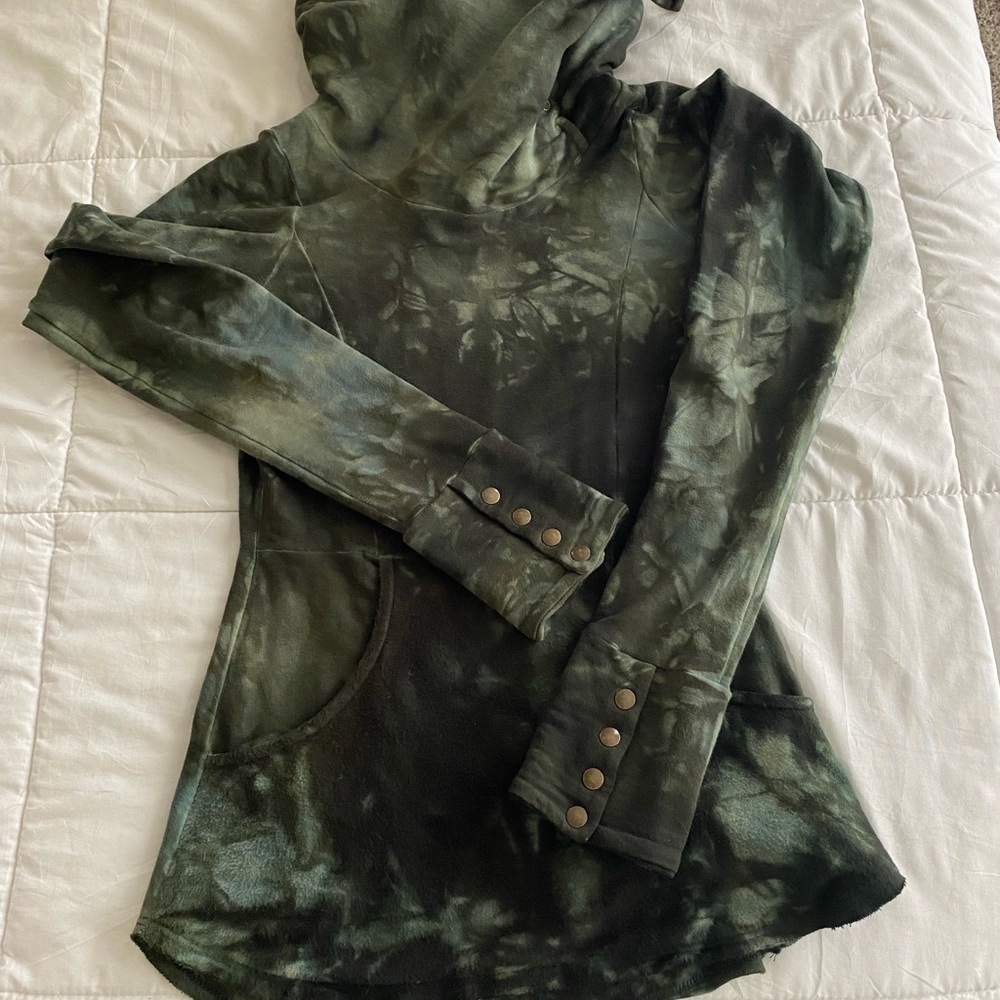 *sold* Naiades Chimaera Hoodie - Picture 5 of 6